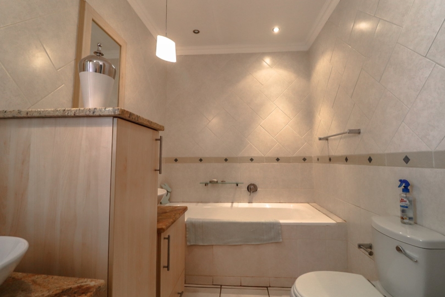 3 Bedroom Property for Sale in Woodland Hills Wildlife Estate Free State